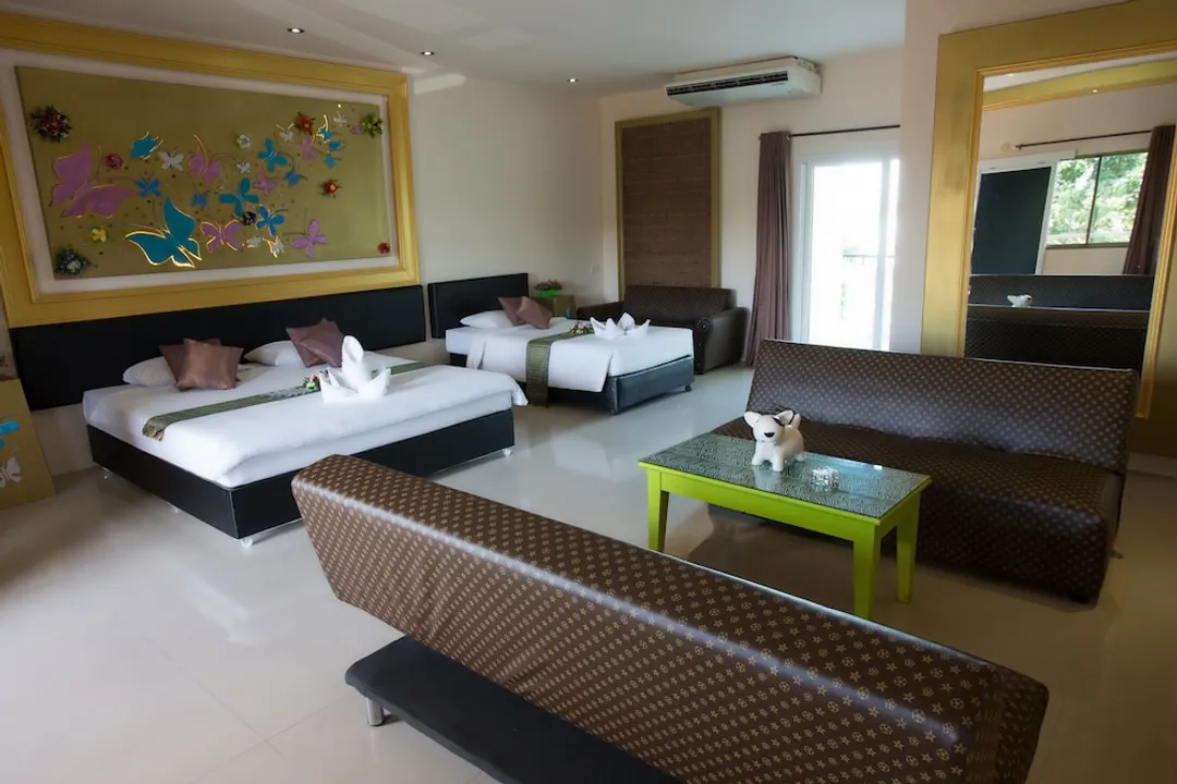 Marble Garden View Pattaya-华丽客房-10
