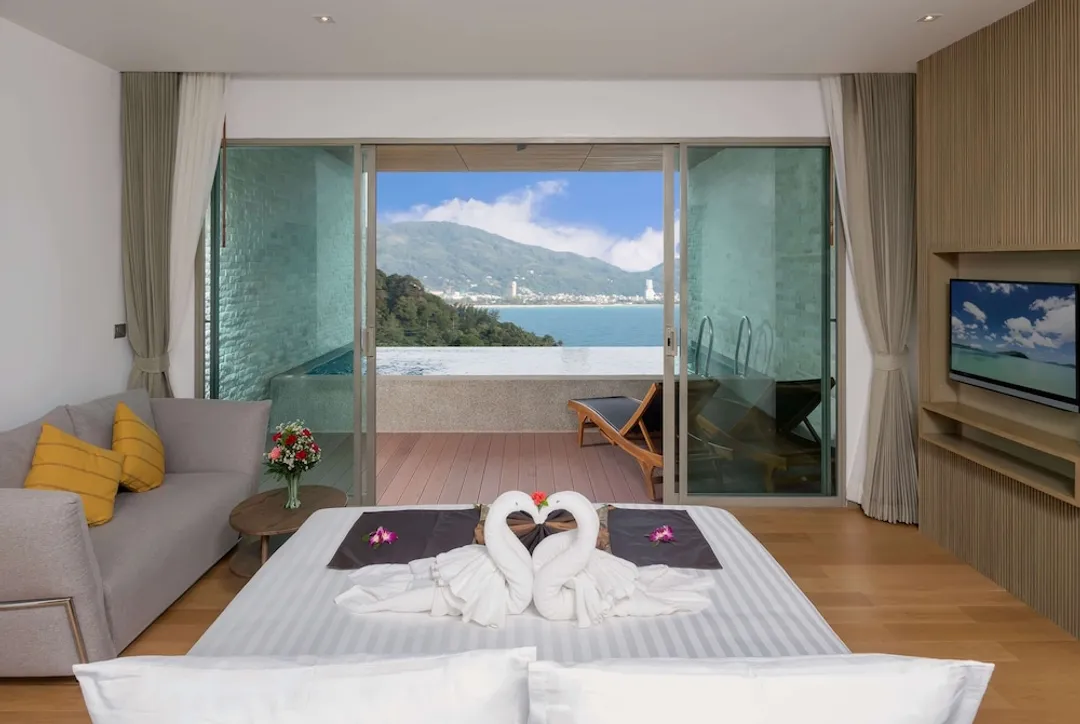윈덤 그랜드 푸켓 칼림 베이-Pool Suite Ocean View-1