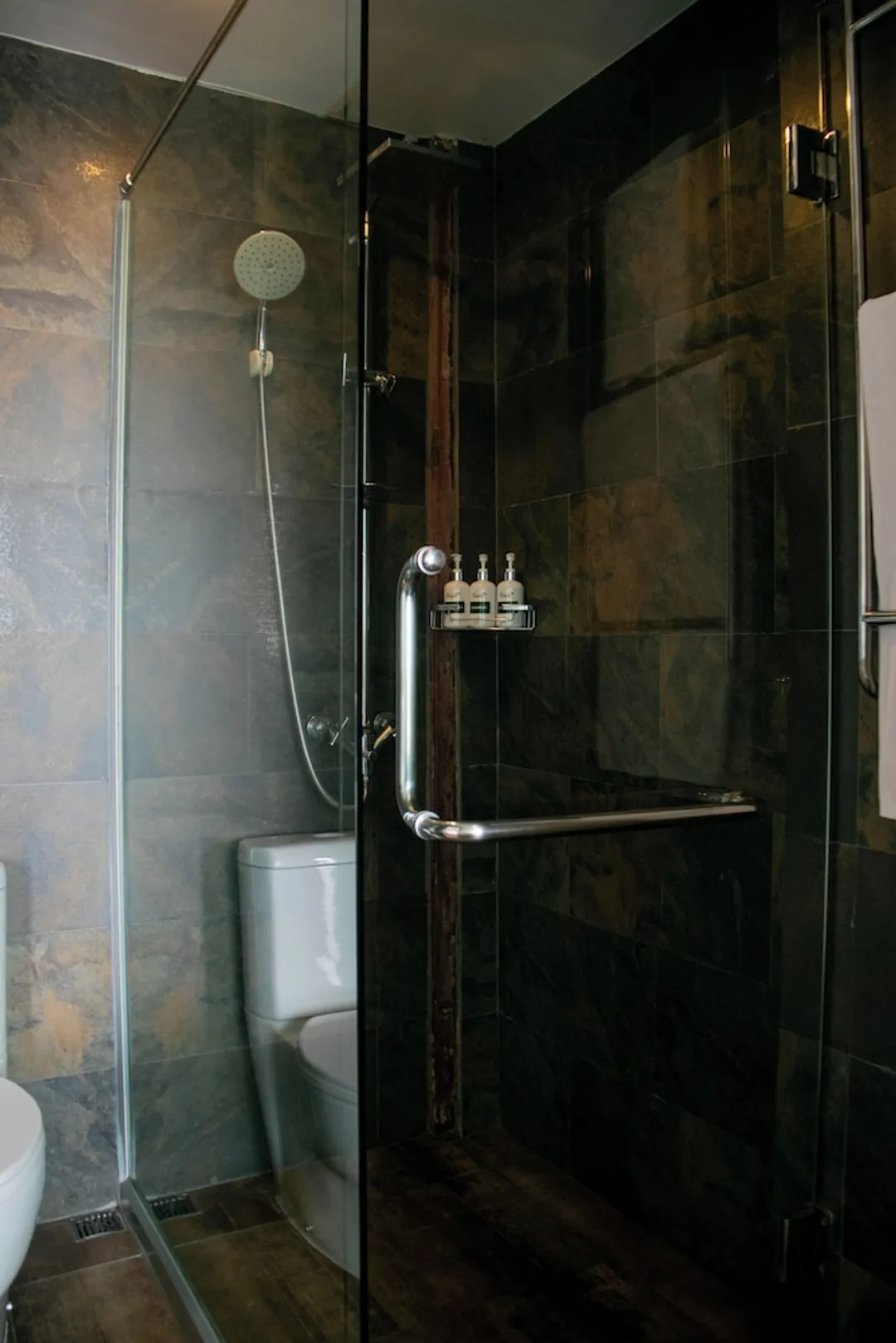 람푸 트리하우스 부티크 호텔-Suite bathtub (Main Building)-6