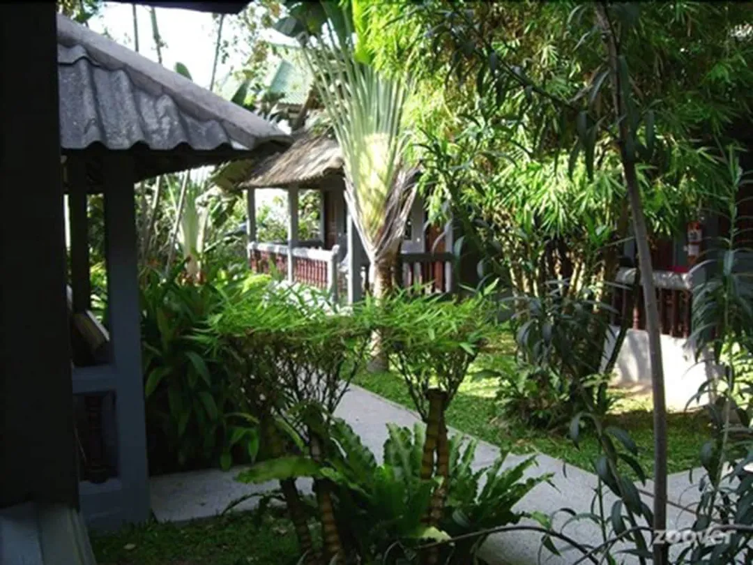 芭達雅萊茲海德別墅渡假村-Gardenside Villa-10