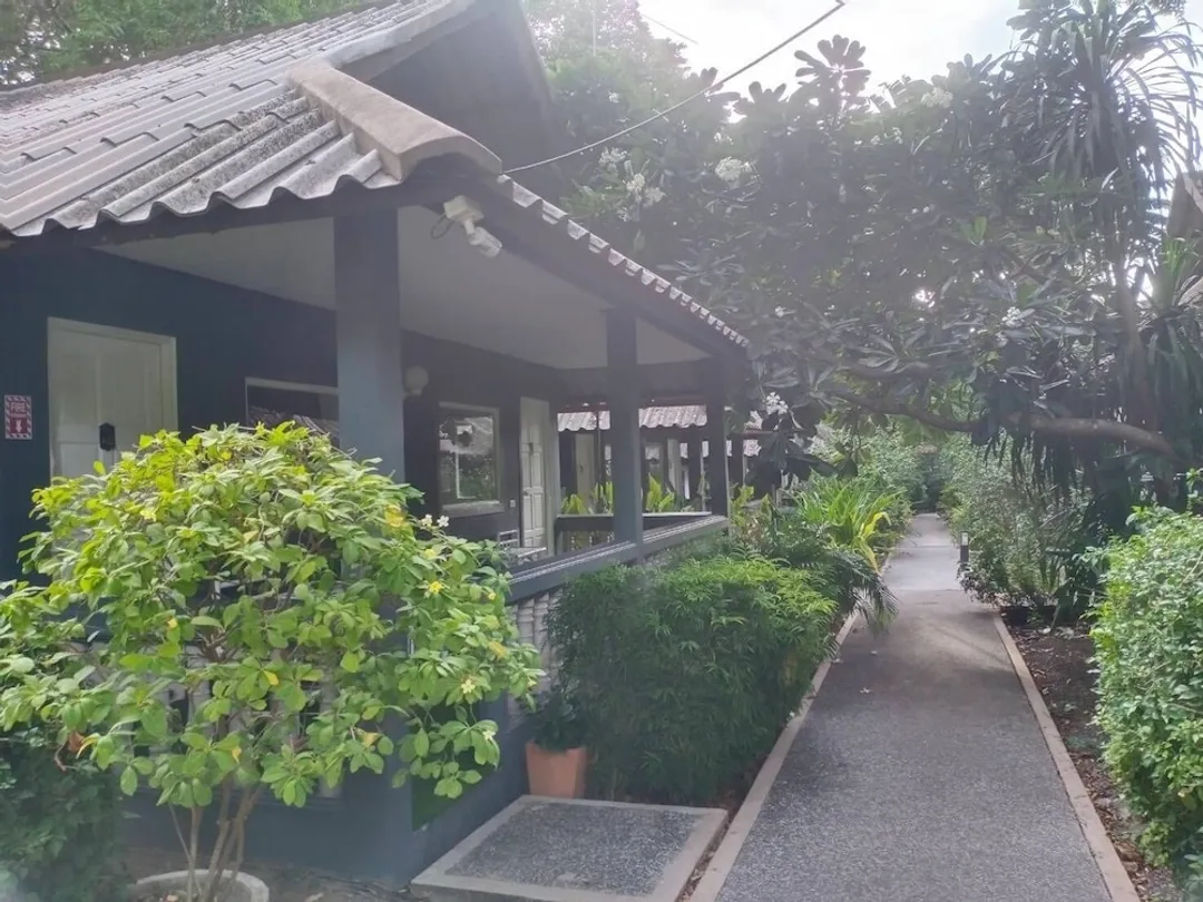 芭達雅萊茲海德別墅渡假村-Gardenside Villa-4