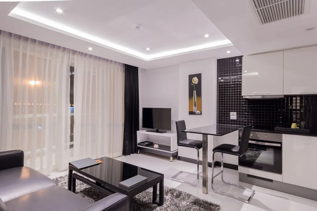 芭達雅新套房-One-Bedroom Superior Suite with Balcony-8