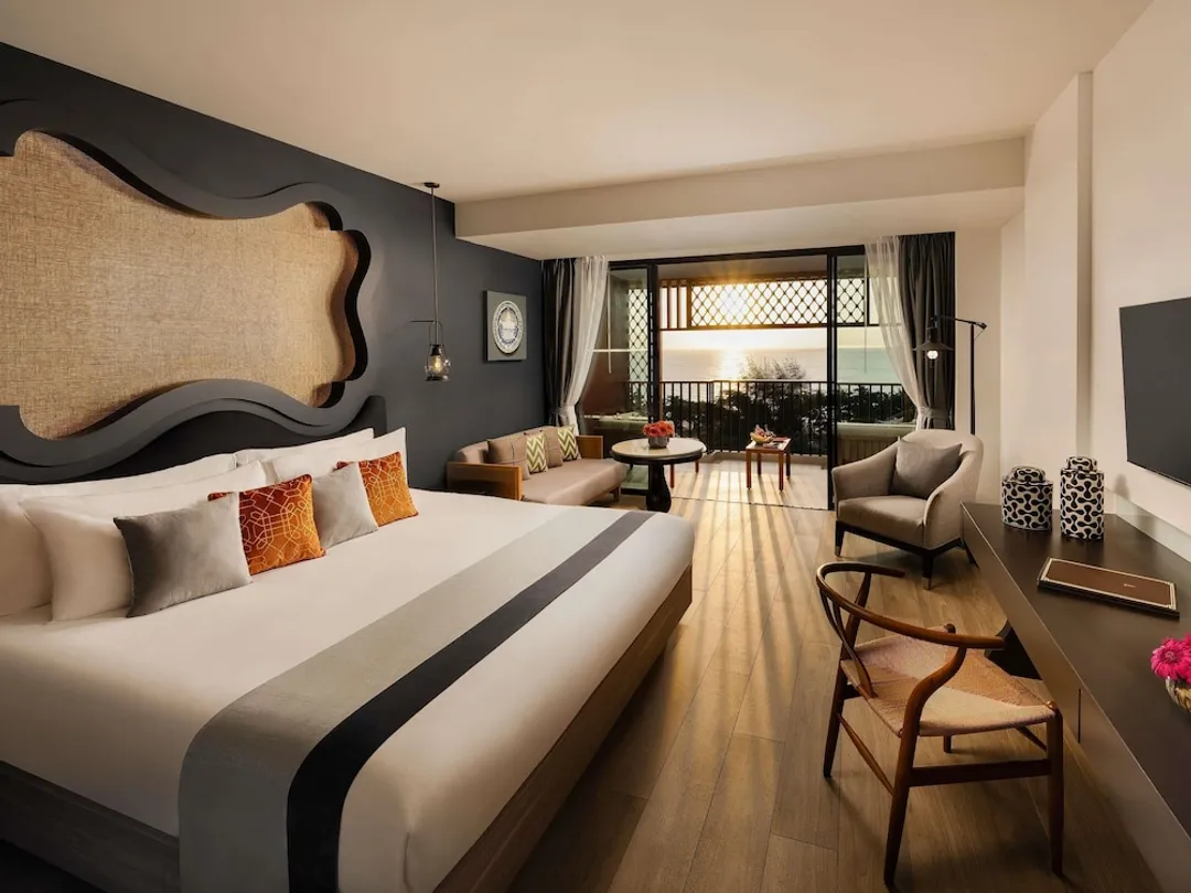 Avista Grande Phuket Karon - MGallery-Premier Room, 1 King Bed, Balcony, Sea View-11