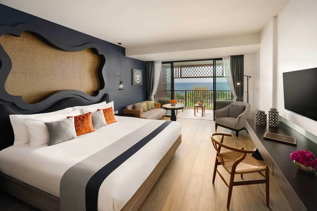 Avista Grande Phuket Karon - MGallery-Premier Room, 1 King Bed, Balcony, Sea View-9