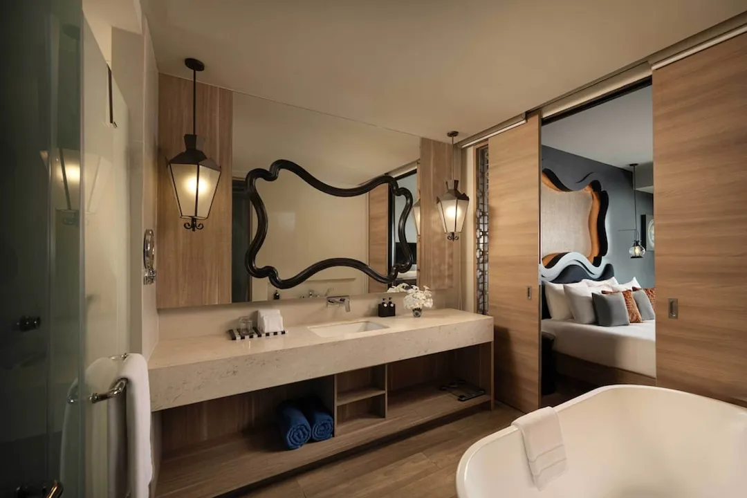 Avista Grande Phuket Karon - MGallery-Premier Room, 1 King Bed, Balcony, Sea View-5