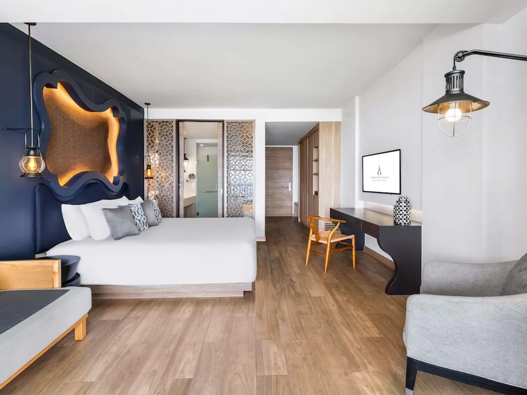 Avista Grande Phuket Karon - MGallery-Deluxe Suite, 1 King Bed, Pool Access, Garden View-9