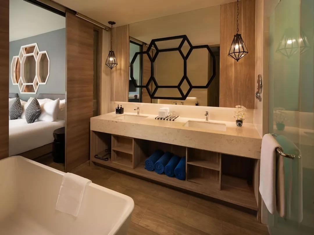 Avista Grande Phuket Karon - MGallery-Deluxe Room, Multiple Beds, Balcony, Mountain View (Family)-13