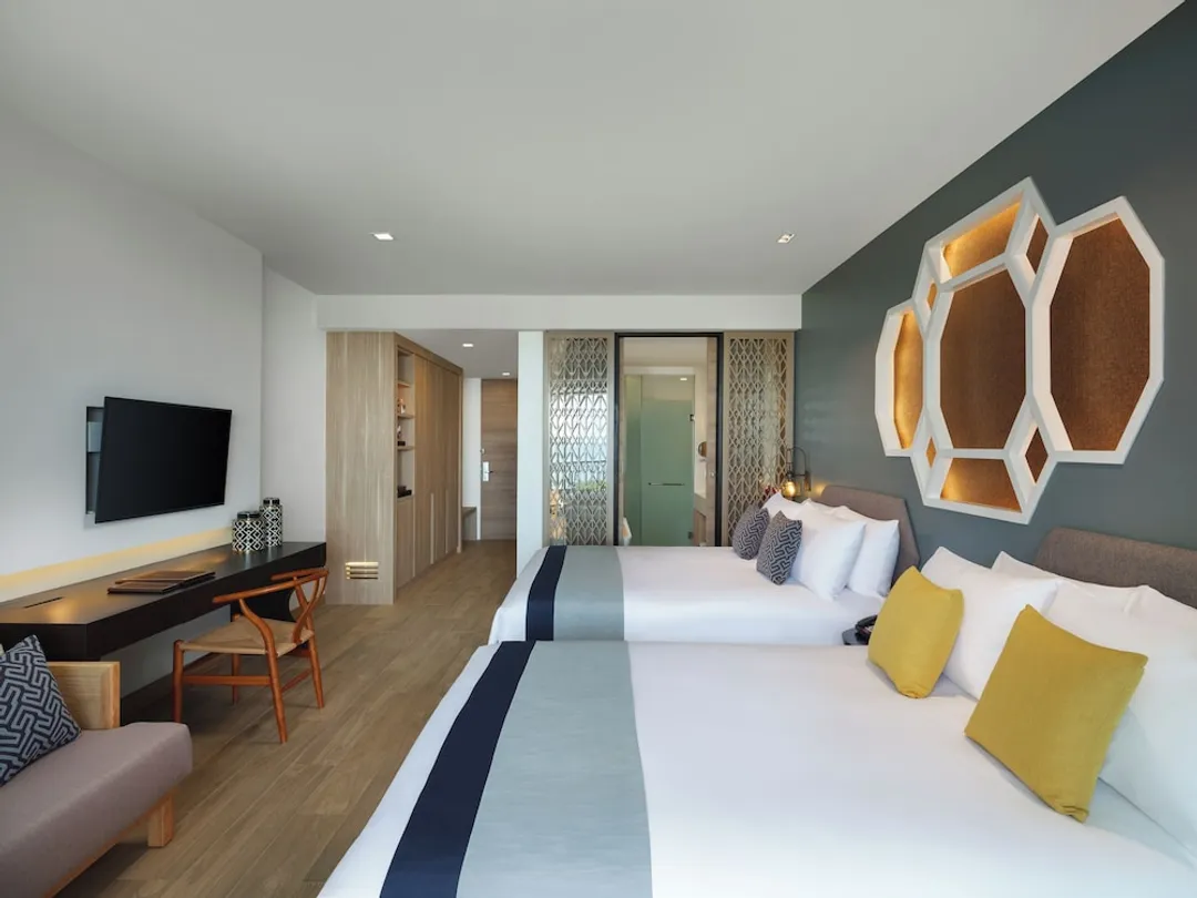 Avista Grande Phuket Karon - MGallery-Deluxe Room, Multiple Beds, Balcony, Mountain View (Family)-5