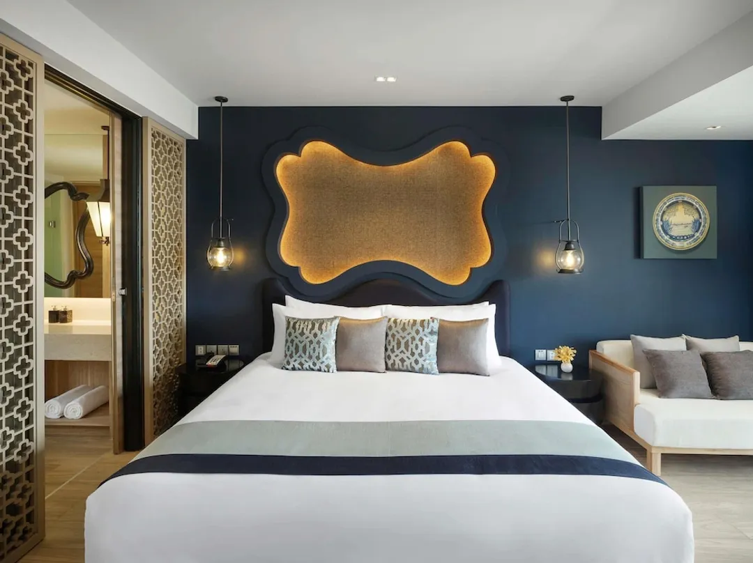Avista Grande Phuket Karon - MGallery-Deluxe Suite, 1 King Bed, Pool Access, Sea View-9
