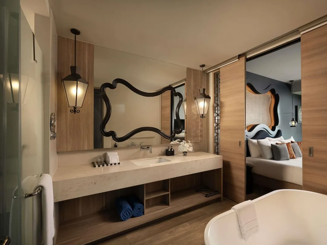Avista Grande Phuket Karon - MGallery-Deluxe Suite, 1 King Bed, Pool Access, Sea View-10
