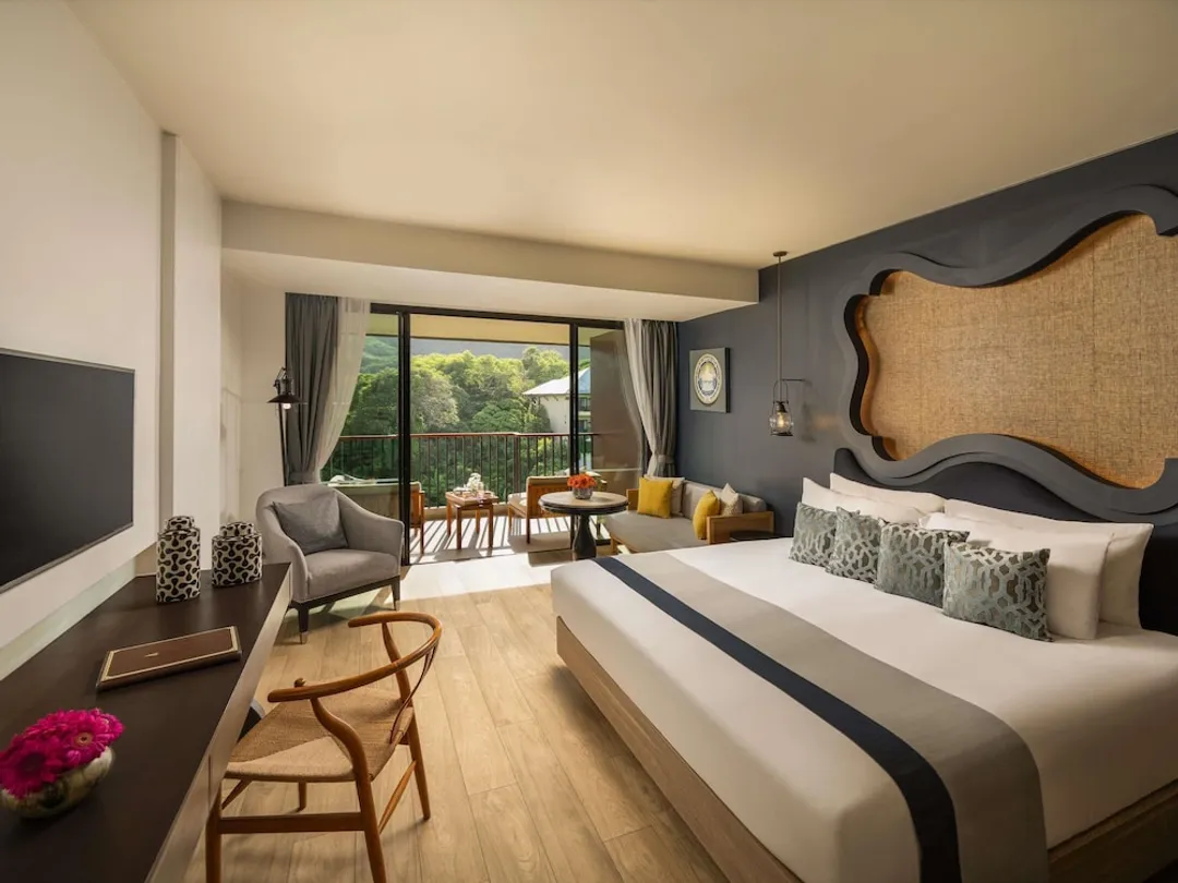 Avista Grande Phuket Karon - MGallery-Deluxe Room, 1 King Bed, Balcony, Mountain View-15