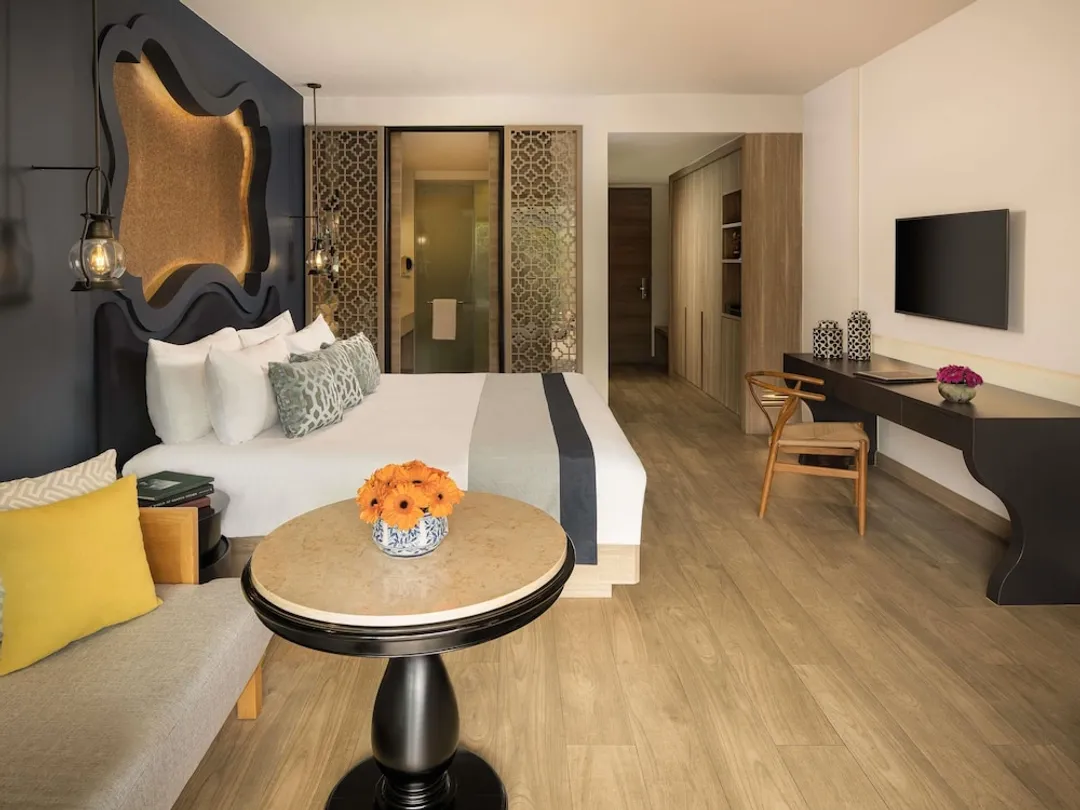 Avista Grande Phuket Karon - MGallery-Deluxe Room, 1 King Bed, Balcony, Mountain View-10
