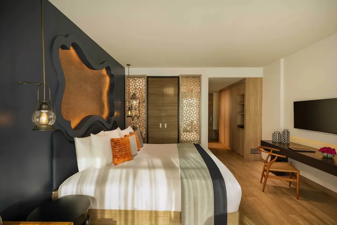Avista Grande Phuket Karon - MGallery-Deluxe Room, 1 King Bed, Balcony, Mountain View-3