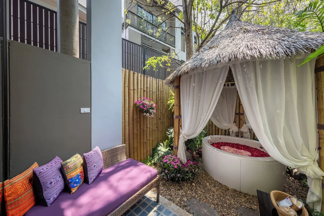 查拉 6 號飯店 - SHA Extra Plus 認證-Deluxe Room with Jacuzzi-8