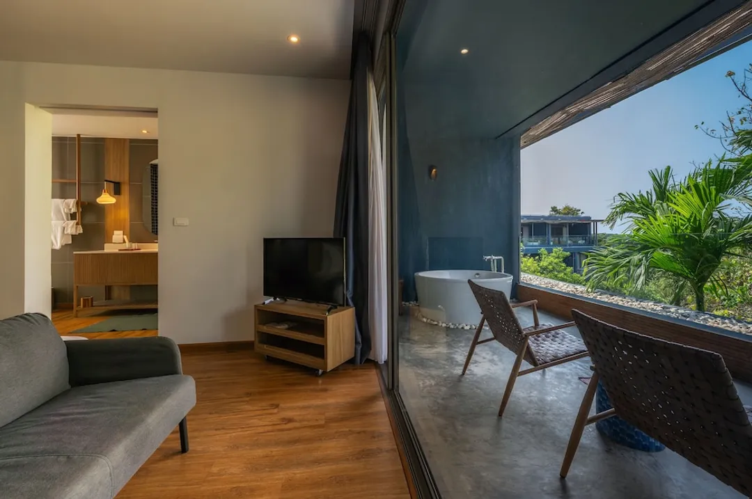Navana Nature Escape-Super Deluxe Room - with Outdoor Bathtub and Large Bathroom Area, Top Floor-10