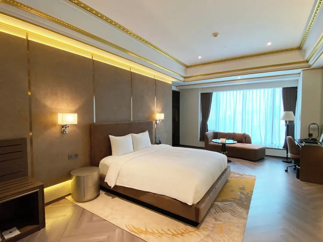 Grand Plaza Hotel Hanoi-Grand King Room-5