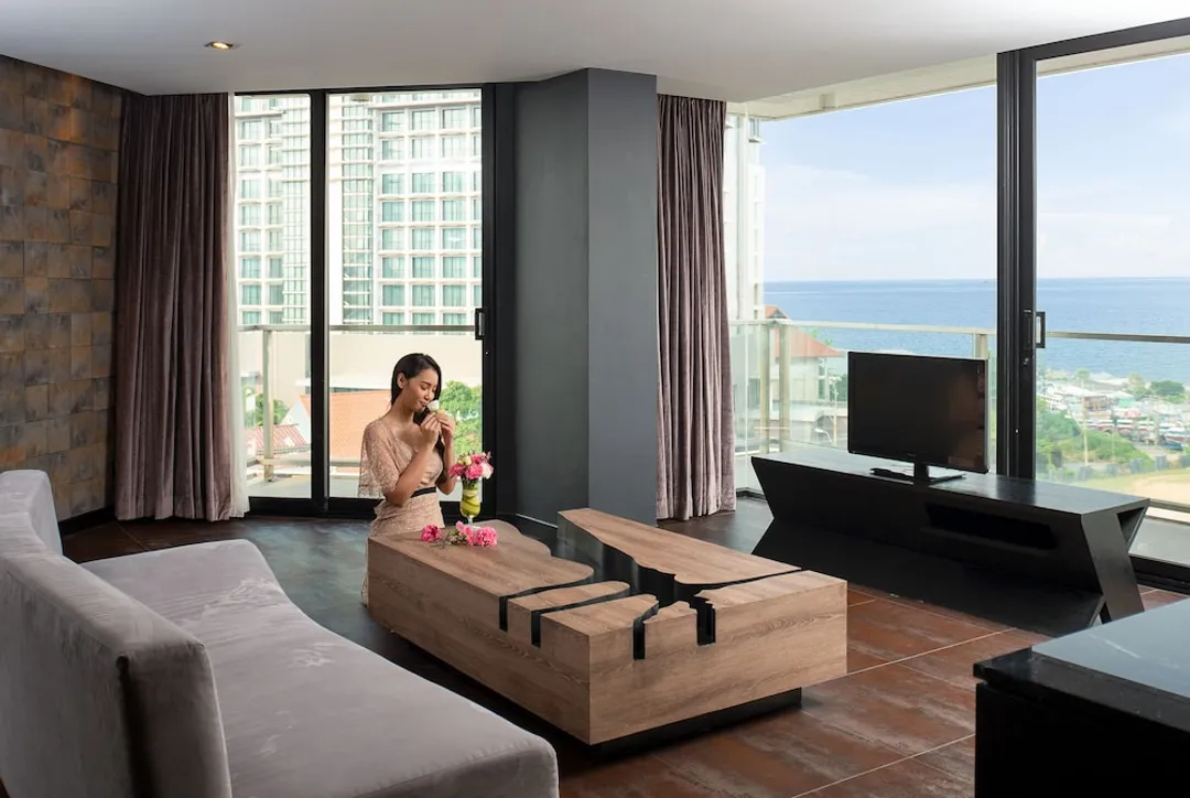 티식스5 쿼터-Royal Suite Sea View-6