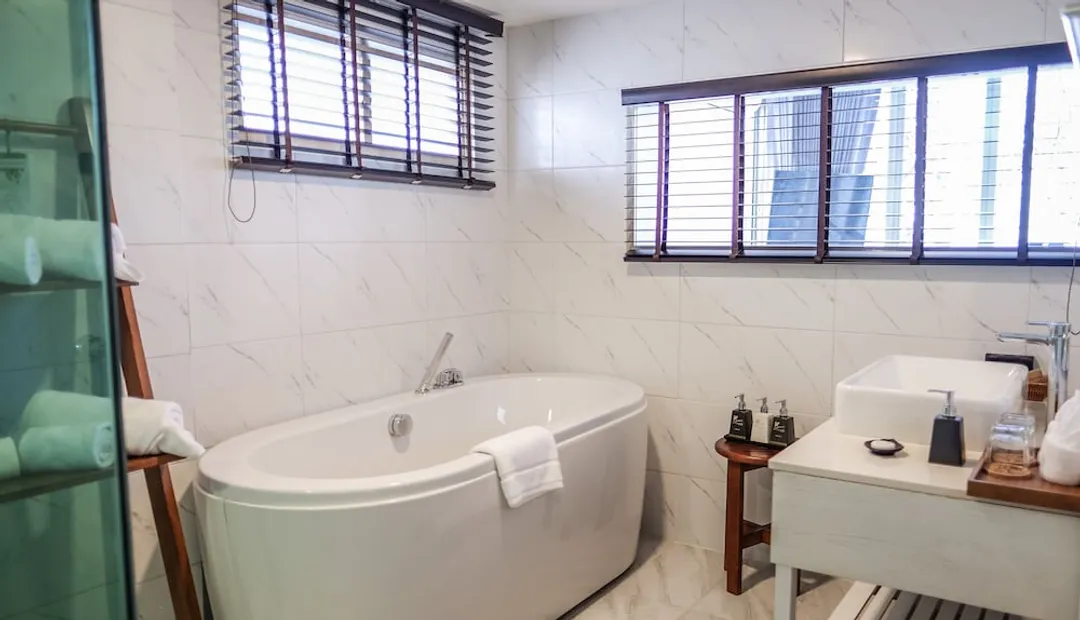華欣喬查飯店-Deluxe Double Room Beach View-10