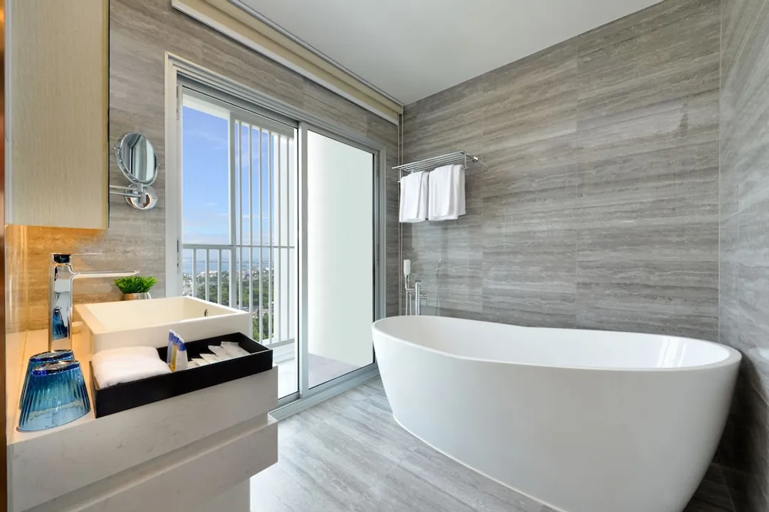 Centre Point Prime Hotel Pattaya-特级客房, 1 张特大床, 城市景观-11