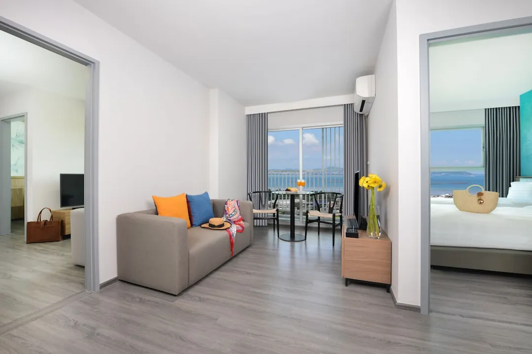 Centre Point Prime Hotel Pattaya-Family Connecting rooms 4 PAX-4