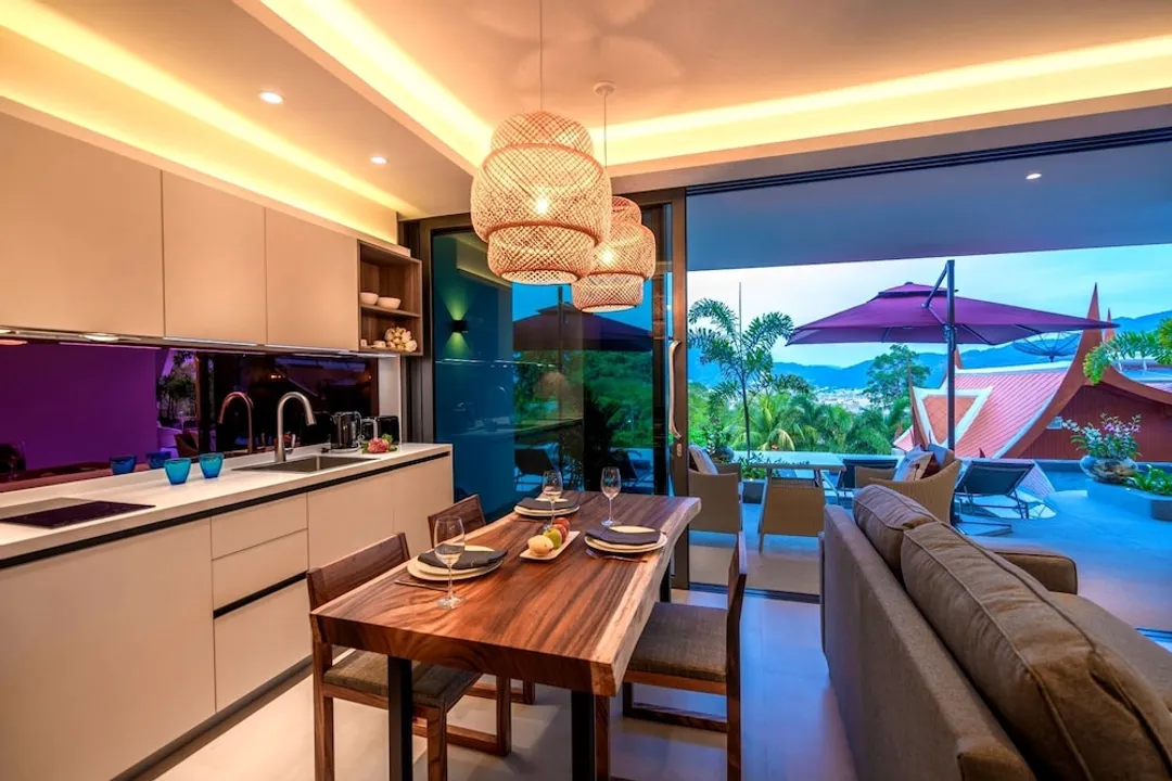 Patong Heights-Deluxe Suite, Pool View-2