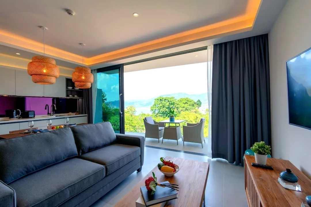 Patong Heights-Superior Suite, Balcony, Ocean View-1