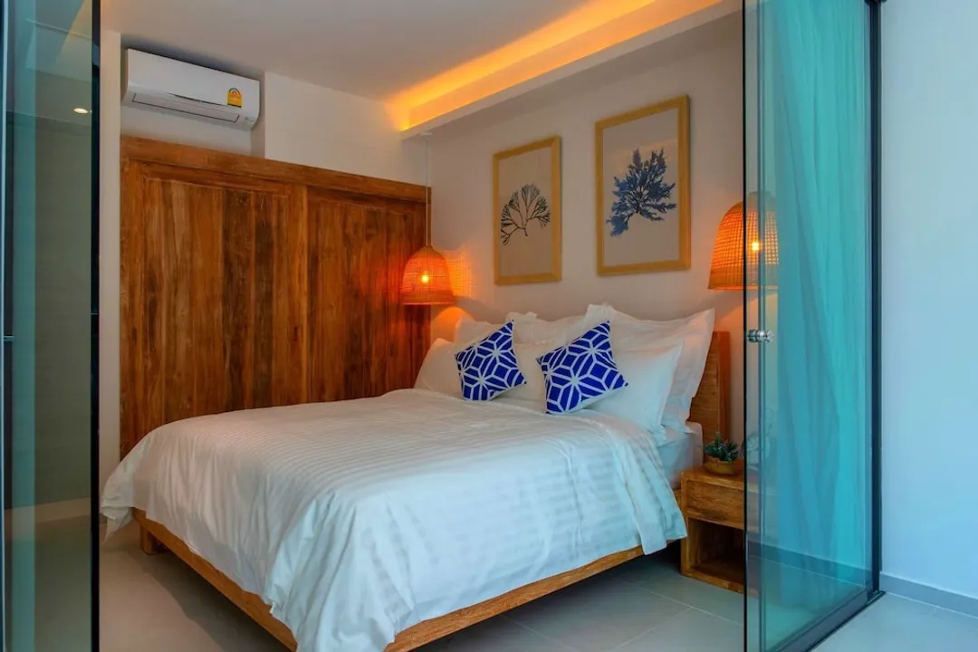 Patong Heights-Standard Suite-1
