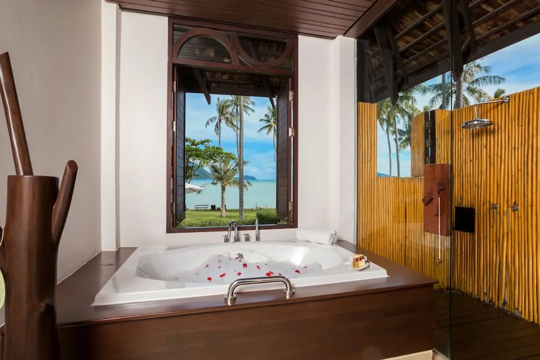 더 비지트 리조트 푸켓-Deluxe Beachfront Villa-2
