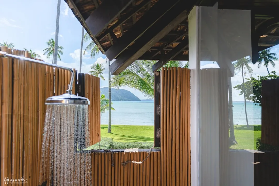 더 비지트 리조트 푸켓-Deluxe Beachfront Villa-3