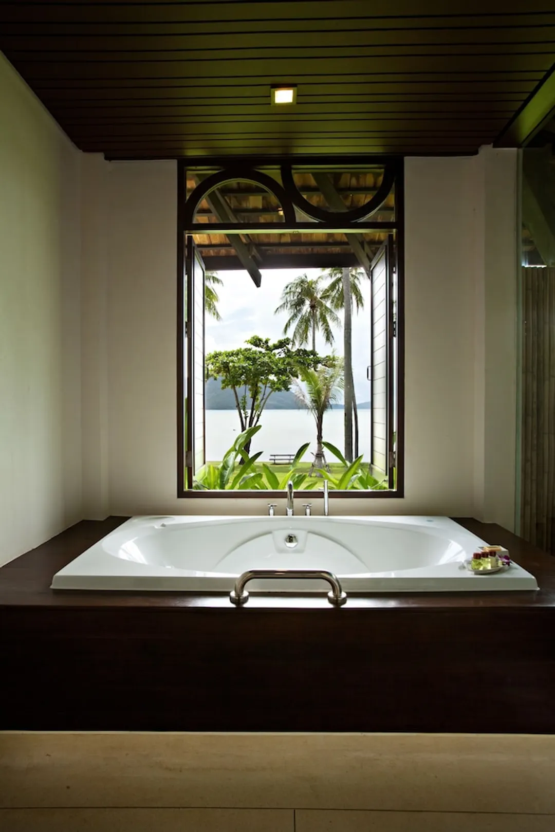 더 비지트 리조트 푸켓-Deluxe Beachfront Villa-7