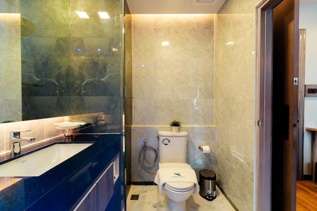 慕斯飯店-Deluxe King with Shower-8