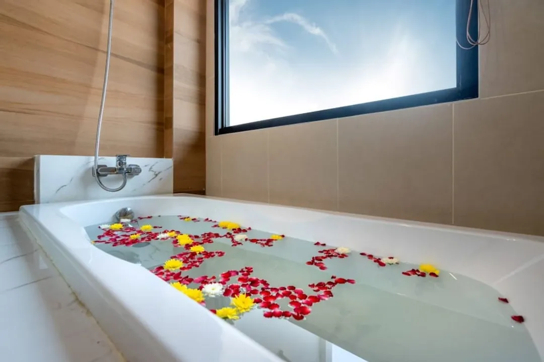 泰晤士河泳池通道度假村 SHA+-Deluxe Twin Room With Pool View-7