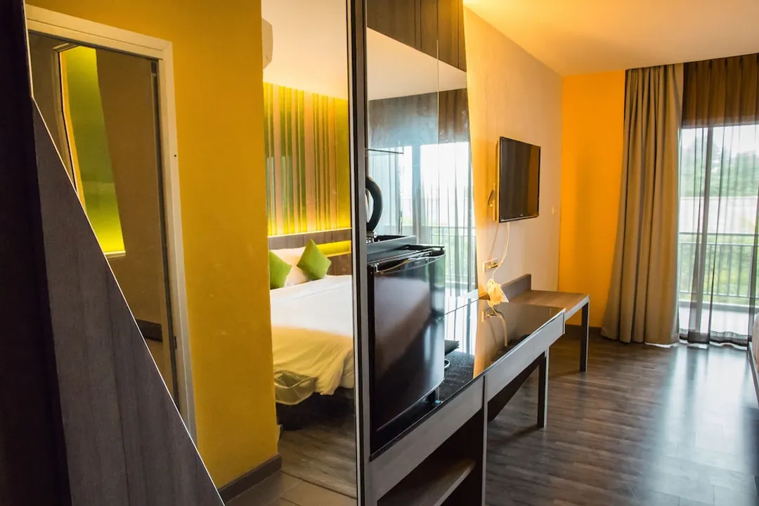 Lantana Pattaya Hotel & Resort-Deluxe Room-16