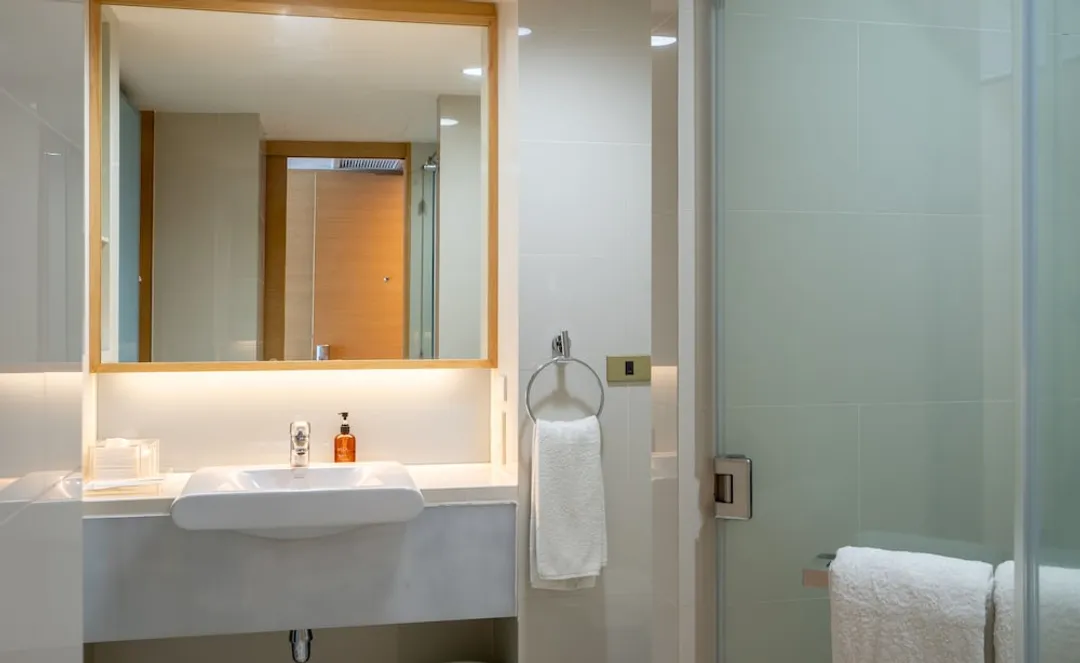 VELA Dhi GLOW Pratunam-Deluxe Twin Room-5