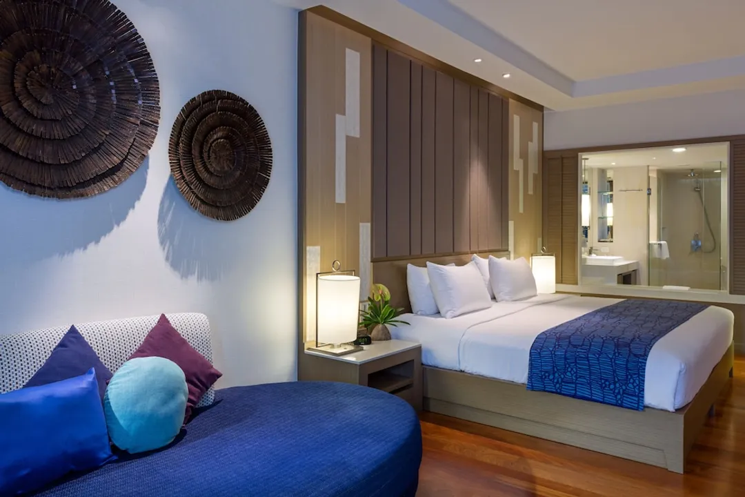 布吉度假村假日酒店 (IHG 旗下酒店)-套房, 1 張特大雙人床, 泳池景 (Furnished Balcony)-5