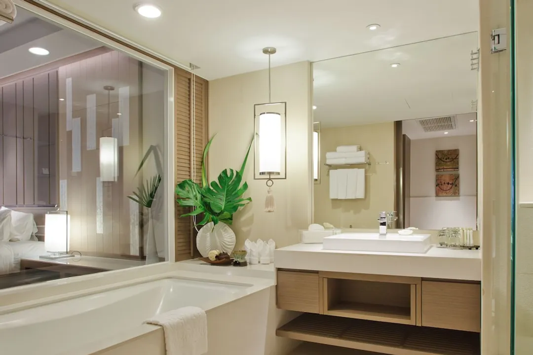 布吉度假村假日酒店 (IHG 旗下酒店)-套房, 1 張特大雙人床, 泳池景 (Furnished Balcony)-10