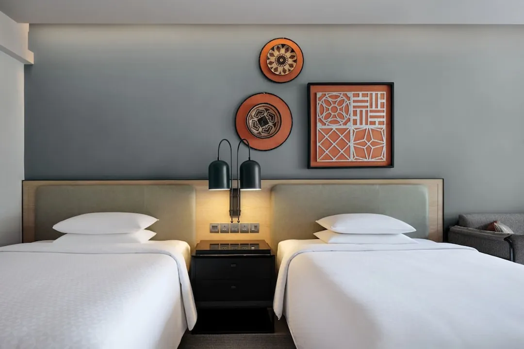 Four Points by Sheraton Phuket Patong Beach Resort-客房, 2 張標準雙人床, 海景 (Balcony)-3