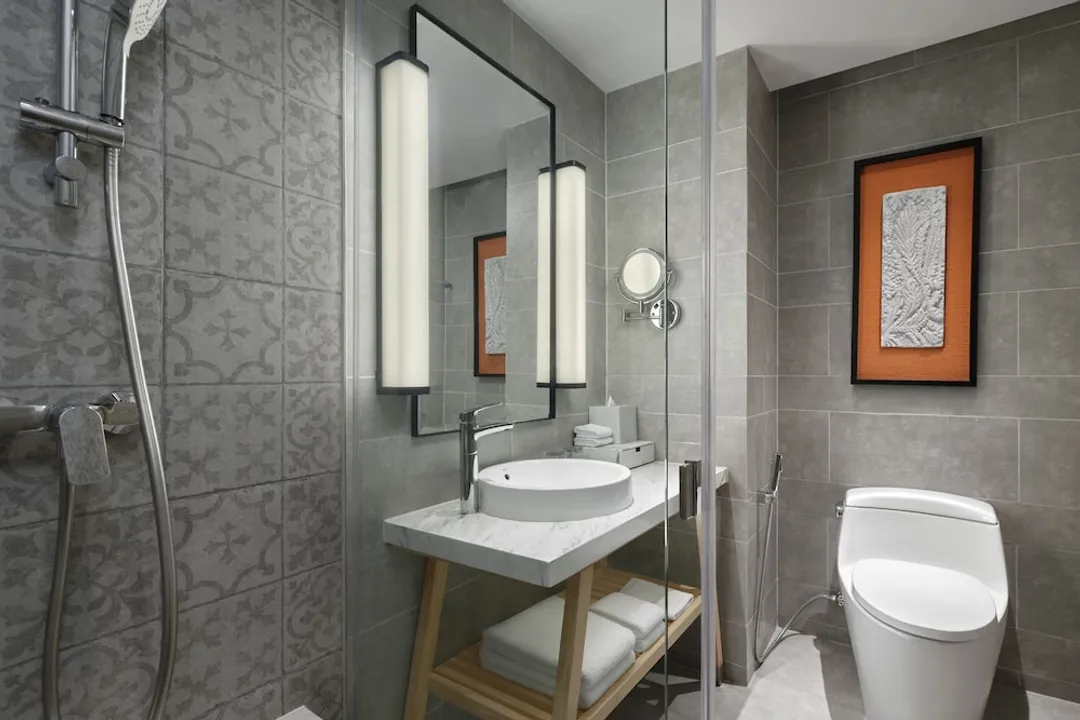 Four Points by Sheraton Phuket Patong Beach Resort-客房, 2 張標準雙人床, 海景 (Balcony)-8