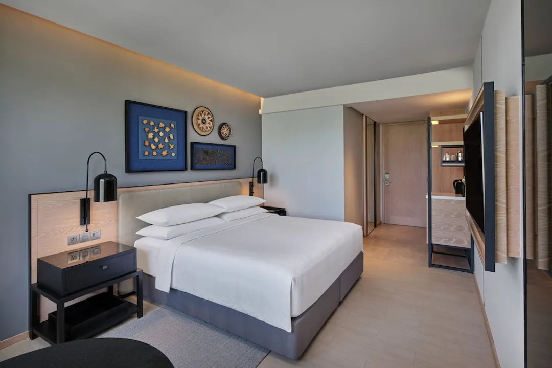 Four Points by Sheraton Phuket Patong Beach Resort-客房, 1 張特大雙人床-3