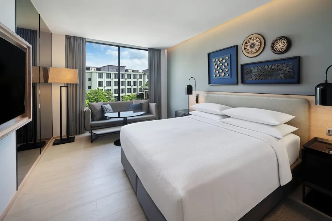 Four Points by Sheraton Phuket Patong Beach Resort-客房, 1 張特大雙人床-1