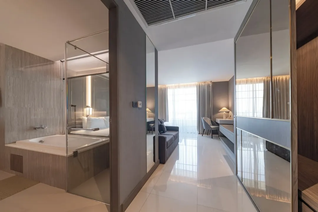 Mandarin Eastville, Pattaya-Classic Family Deluxe-2