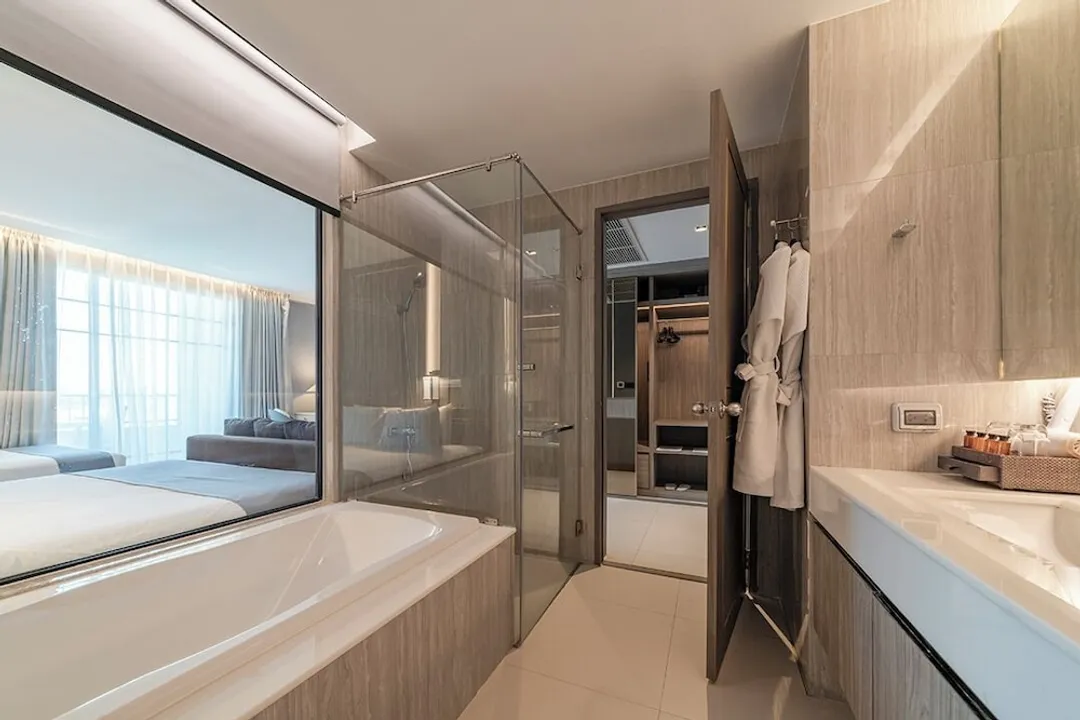 Mandarin Eastville, Pattaya-Classic Family Deluxe-5