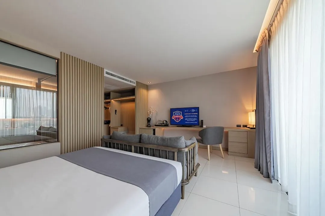 Mandarin Eastville, Pattaya-Zen Grand Deluxe King-2