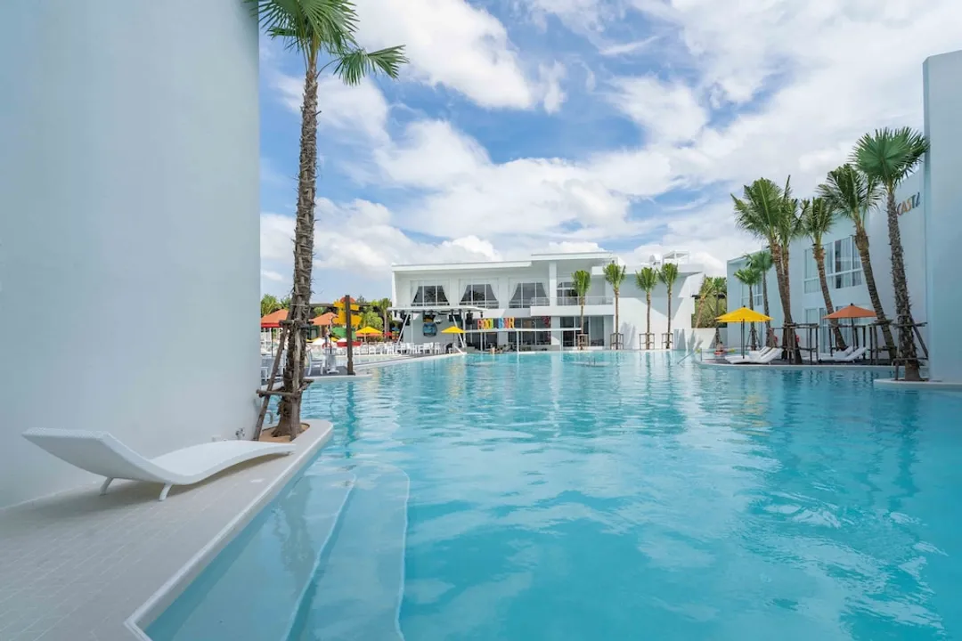 The Gems Mining Pool Villas Pattaya-Palladium Two-Bedroom Pool Access-5