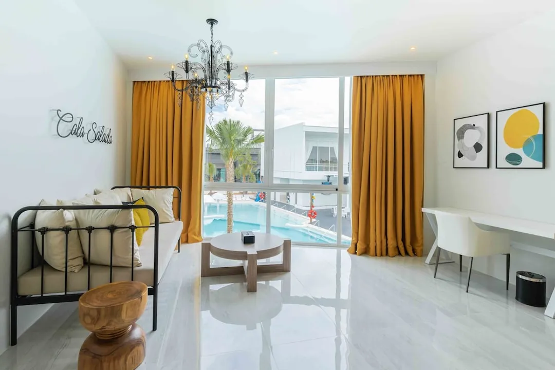The Gems Mining Pool Villas Pattaya-Platinum One-Bedroom Pool View-2
