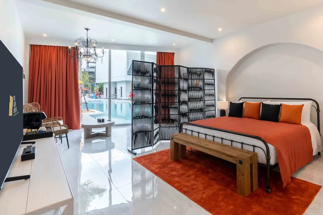 The Gems Mining Pool Villas Pattaya-Gold One-Bedroom Pool Access-1
