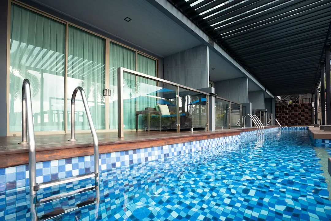 普吉島感官度假村及游泳池別墅 - SHA Extra Plus 認證-Deluxe Sea View Pool Access Room-1