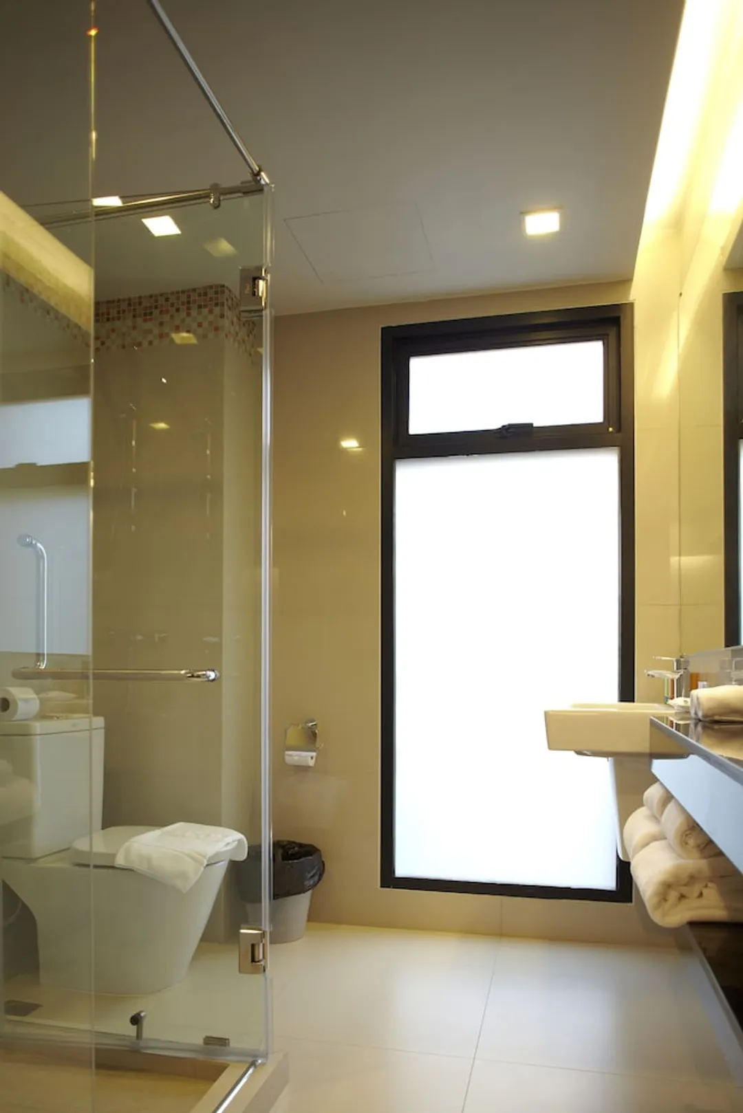 曼谷伊薩努克 - SHA Extra Plus 認證-iSanook Suite Deluxe Room-8