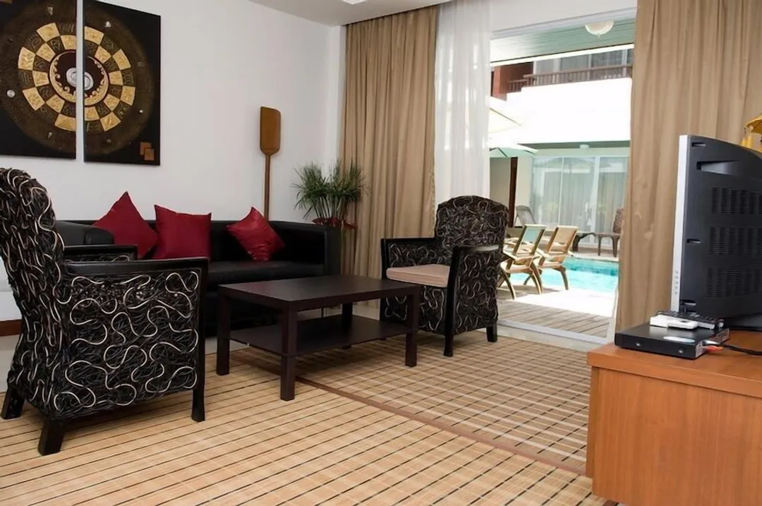 더 데일 파타야 부티크 앤 스파-Pool Side Junior Suite-2