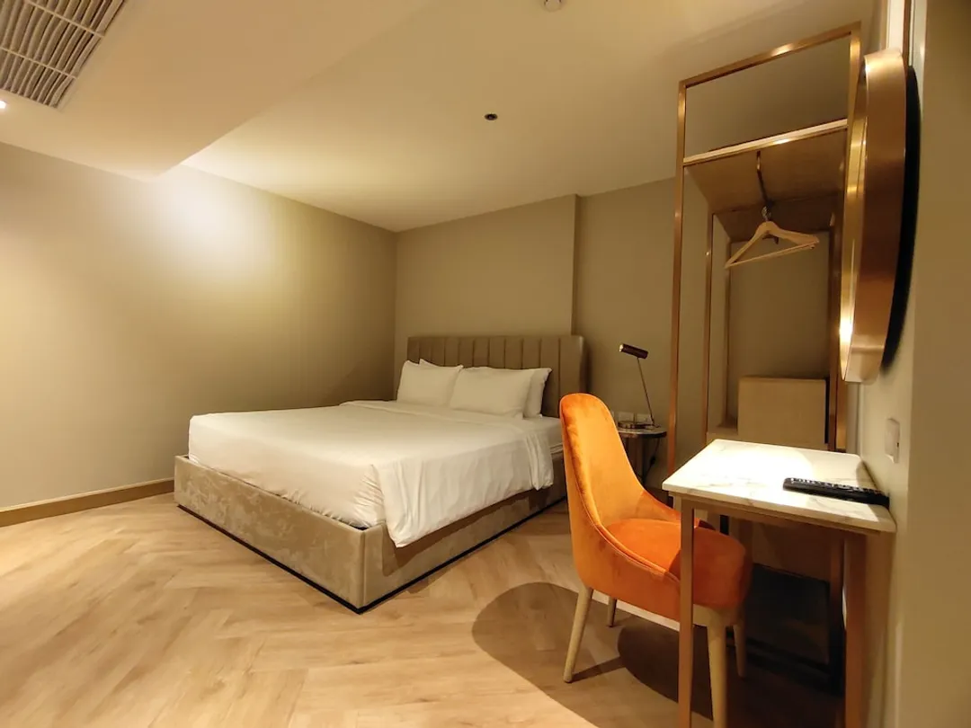 Away Bangkok Riverside Kene-Chill with Bathtub - No Windows-1